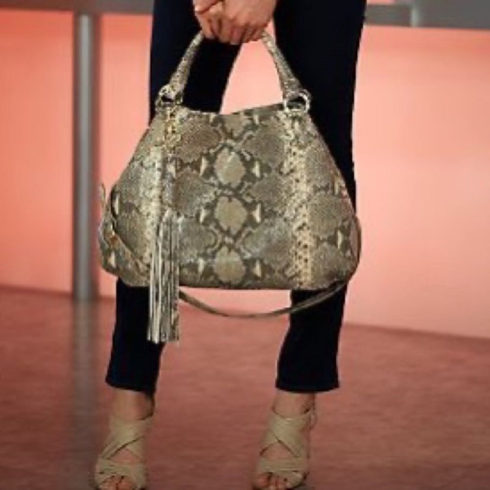✨3xHP✨G.I.L.I.
Gili Leather Snakeskin Shoulder Bag✨